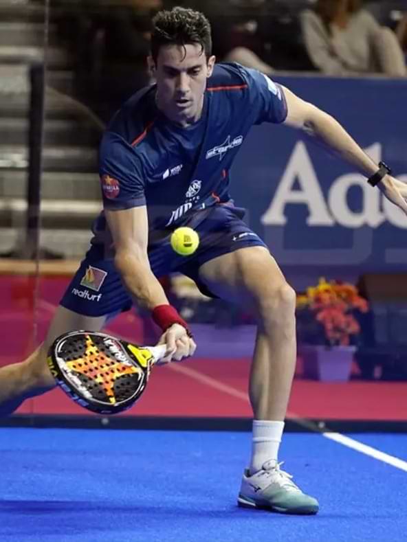 Golden Collection of Tips: Play the Lob Correctly